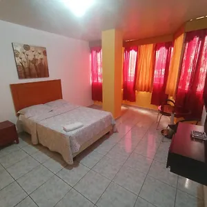 Olmedo Plaza Hotel